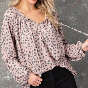 PLUS SIZE CHEETAH PRINT PHEASANT TOP
